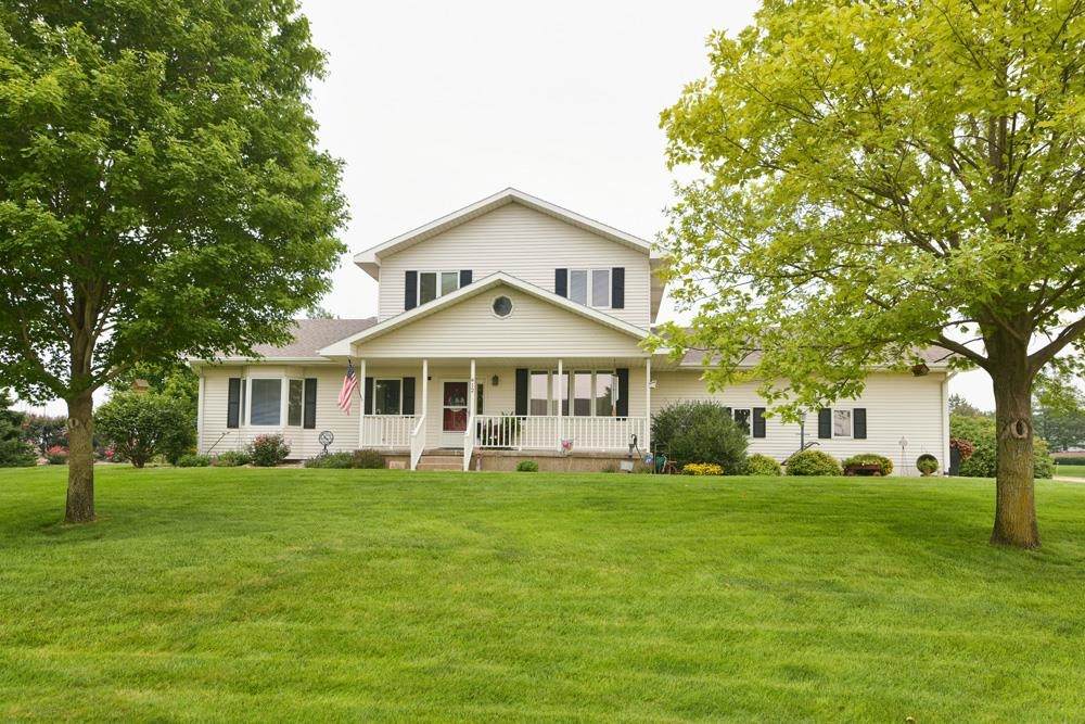 412 Apache Street - Photo 1