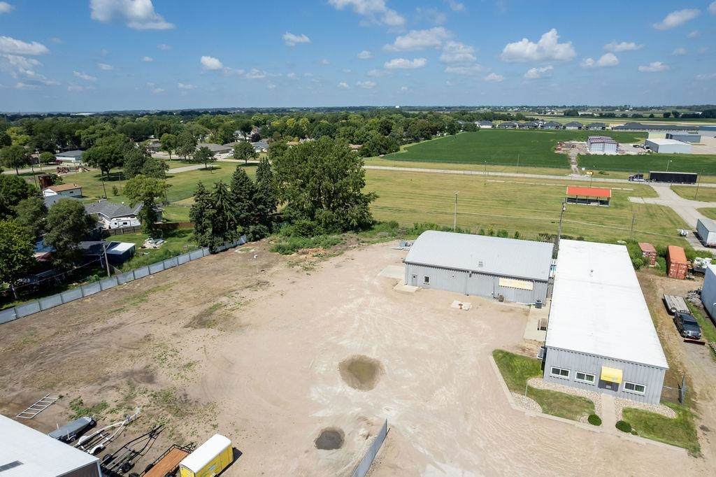 2565 16th Avenue - Photo 1