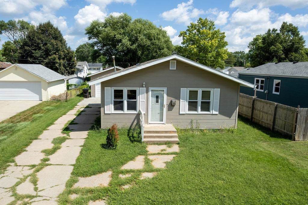 659 11th Avenue - Photo 1