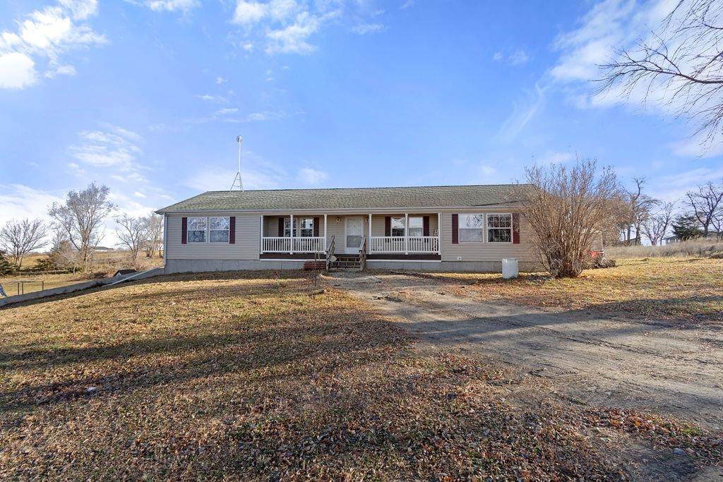 30166 190th Avenue - Photo 1