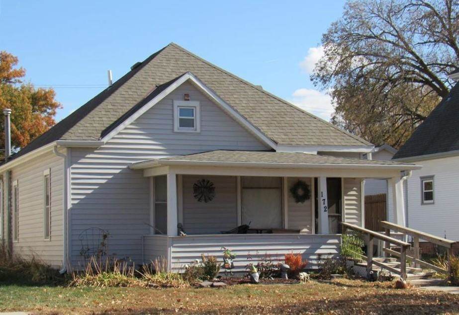 172 6Th St - Photo 1