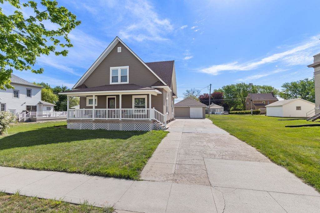 460 6th Street - Photo 1