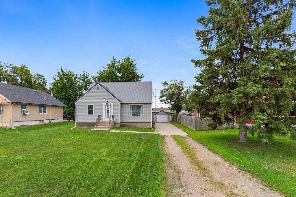 1715 2nd Street - Photo 1