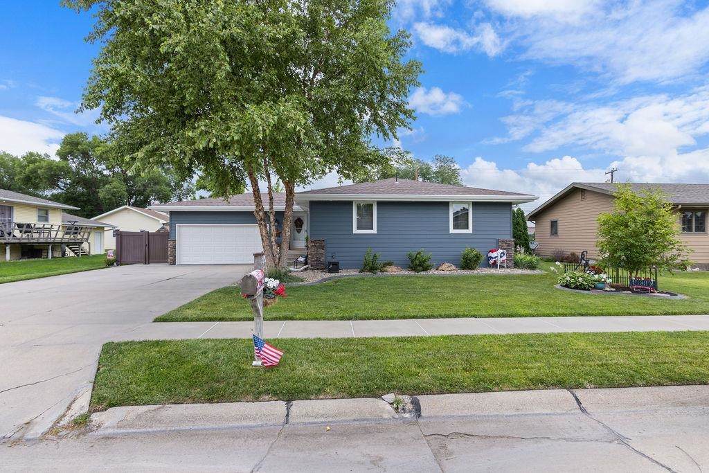 3030 30th Street - Photo 1