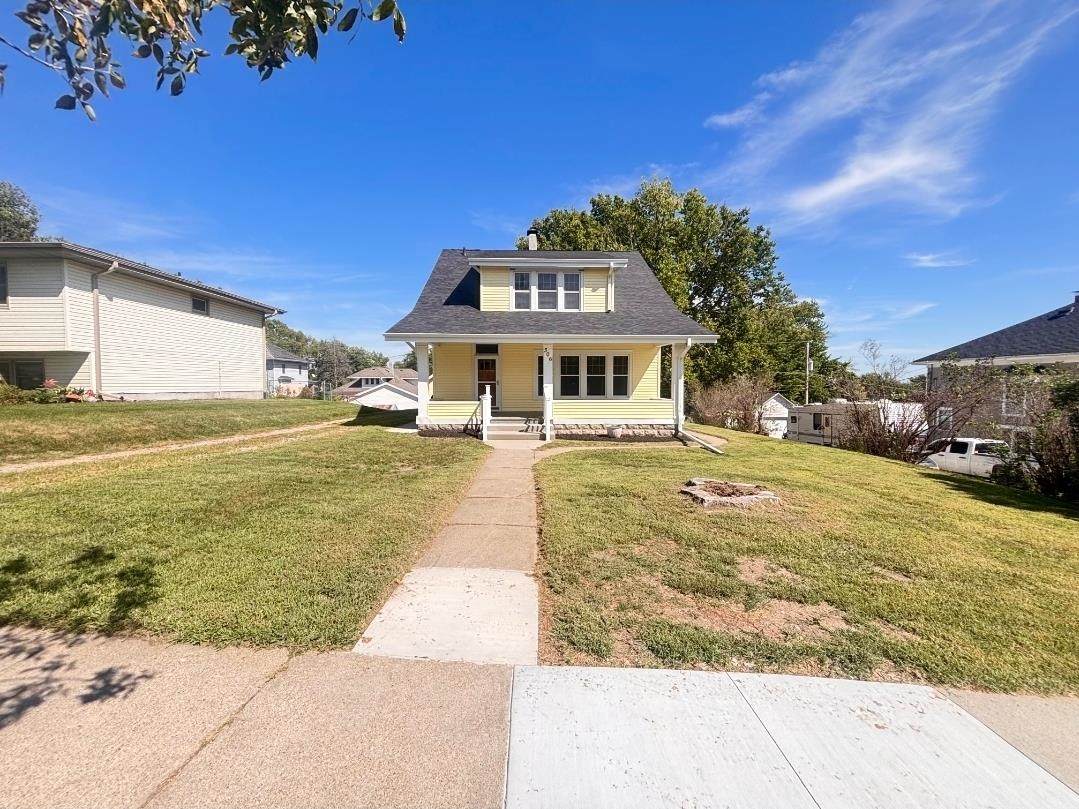 306 Pine - Photo 1