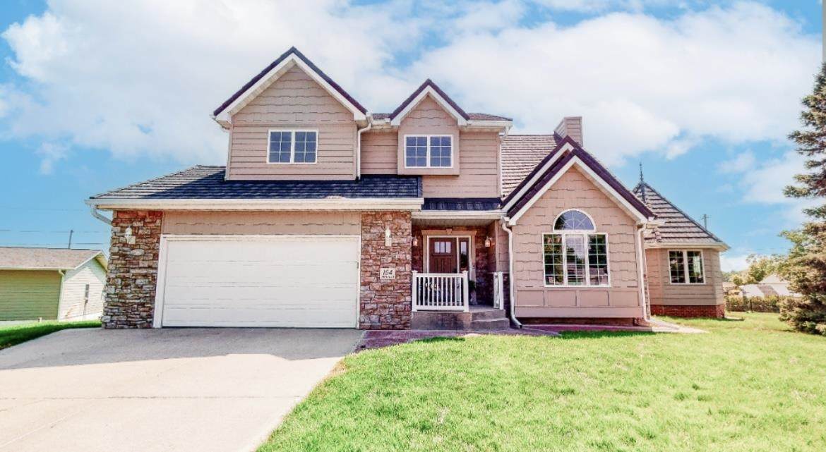 154 Smith Place - Photo 1