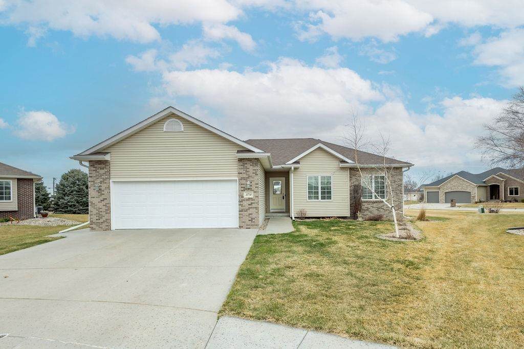 3718 Willow Street - Photo 1