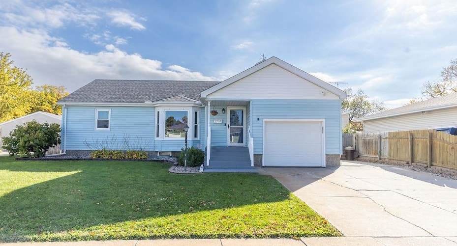 2707 Cheyenne Street - Photo 1