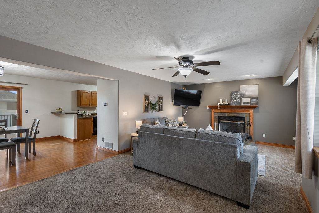 2756 Korby Avenue - Photo 1