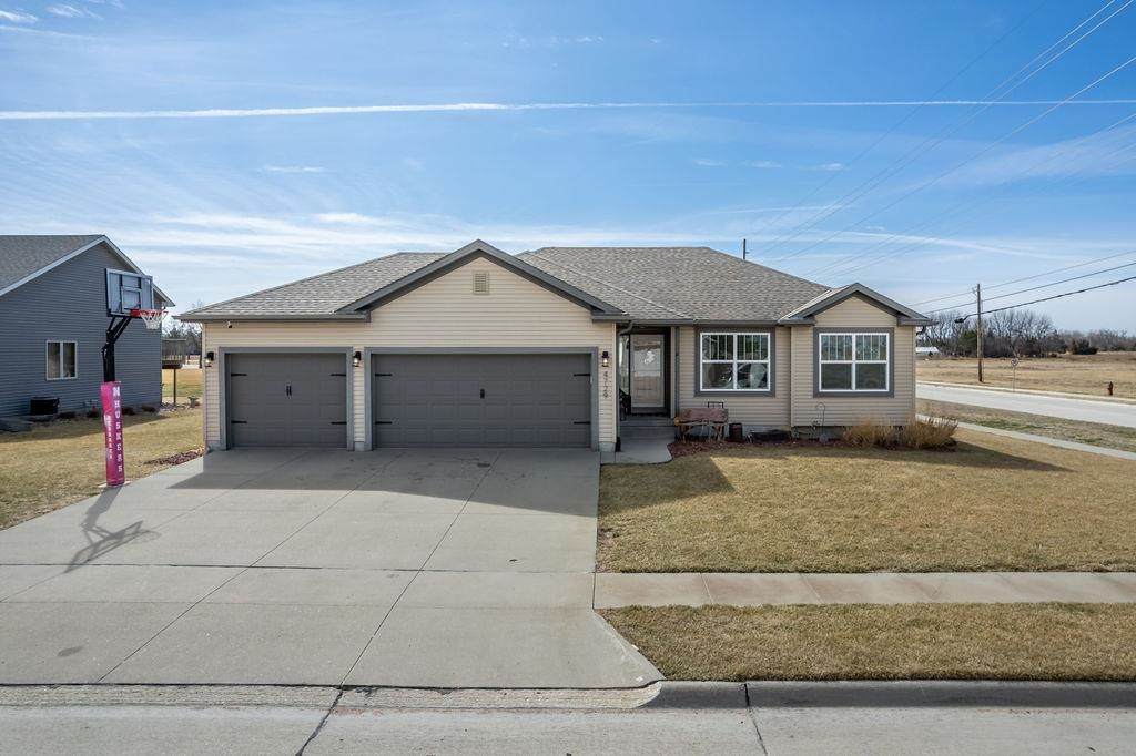 4729 18th Street - Photo 1
