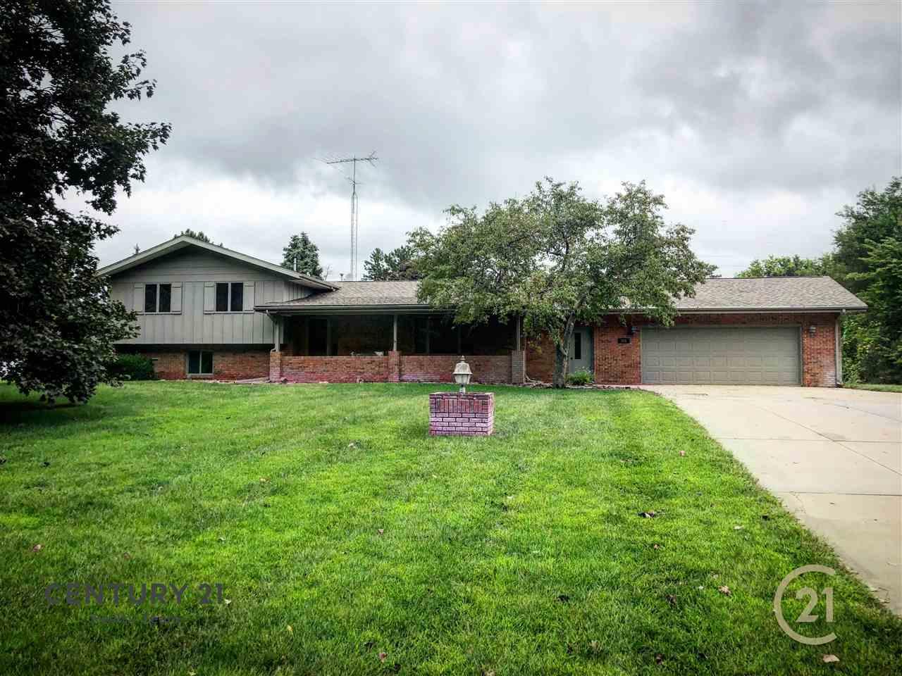506 Higgins Drive - Photo 1