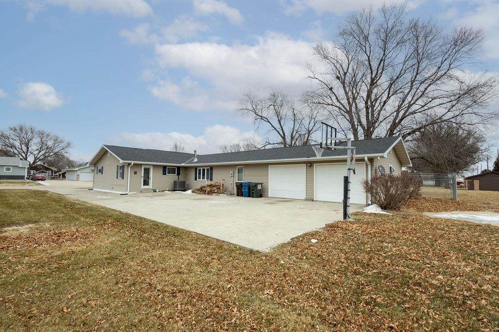 225 Euclid Avenue - Photo 1
