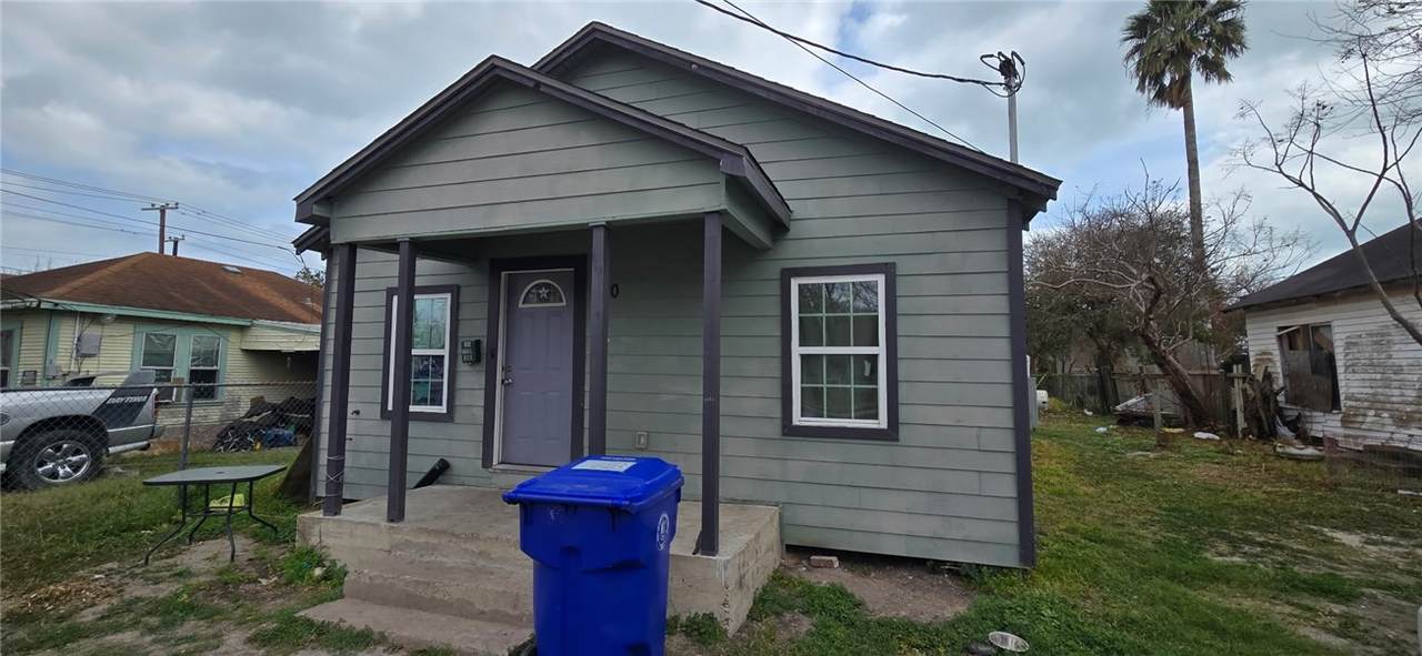 810 11th Street - Photo 1
