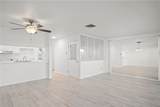 318 Cotter Avenue - Photo 19