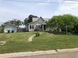 325 Oaks Avenue - Photo 3
