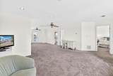 325 Mustang Boulevard - Photo 33