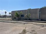900 Moore Avenue - Photo 3