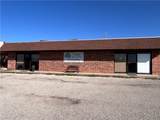 906 Dallas Street - Photo 2