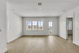 136 Cotter Avenue - Photo 15
