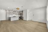 136 Cotter Avenue - Photo 17