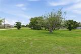 502 Avenue B - Photo 1