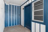 318 Cotter Avenue - Photo 17