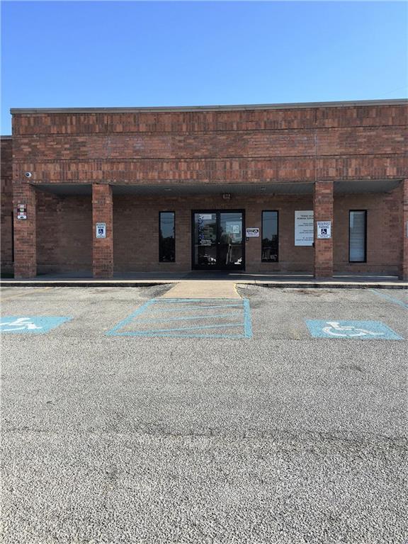 1800 Washington St - Photo 1