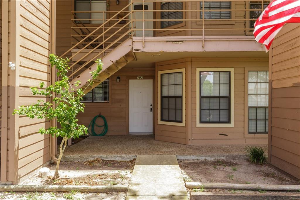 7122 Premont Dr - Photo 1