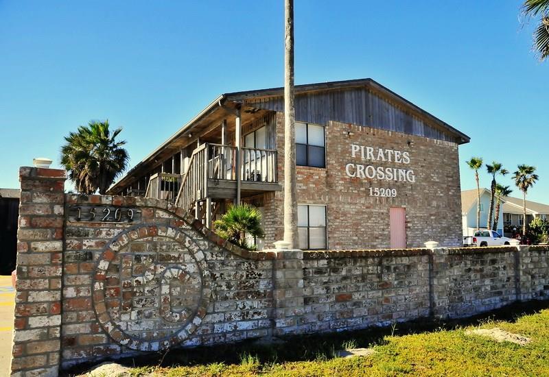 15209 Leeward Dr - Photo 1
