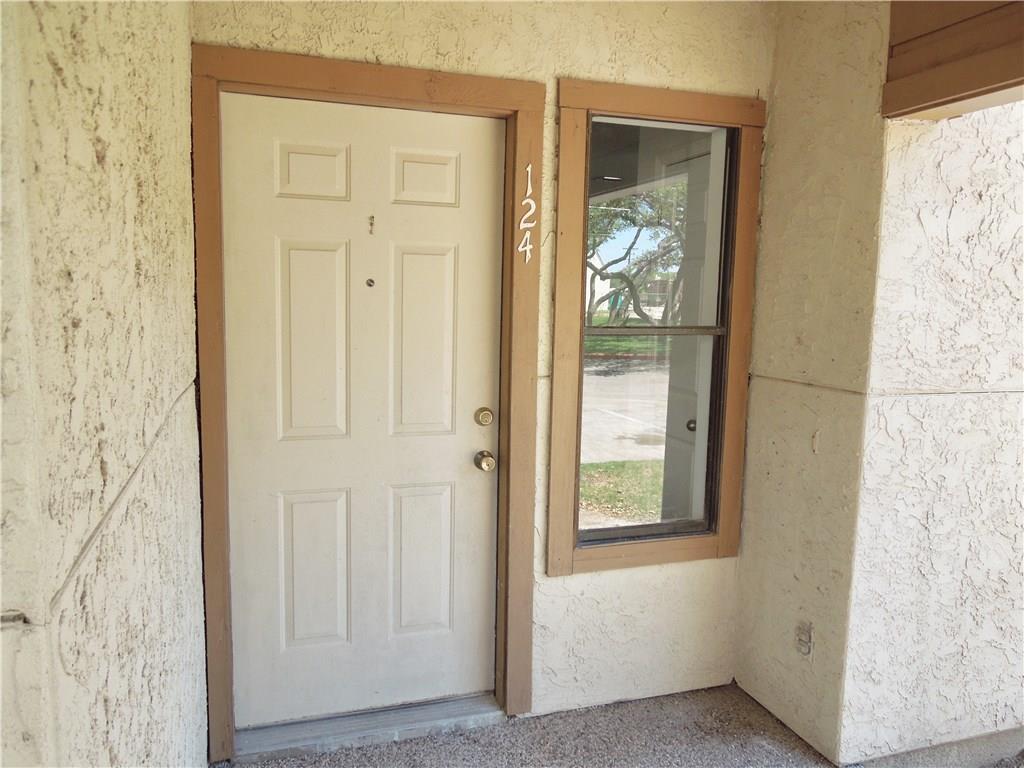 209 Forest Hills - Photo 1
