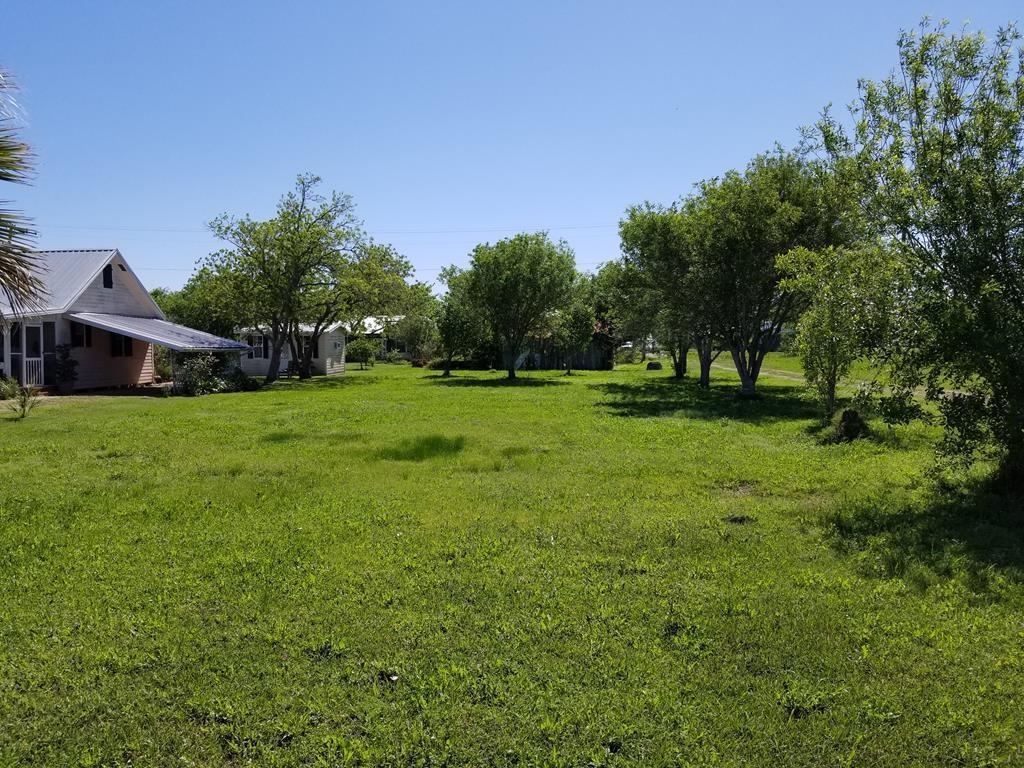 312 Bay St - Photo 1