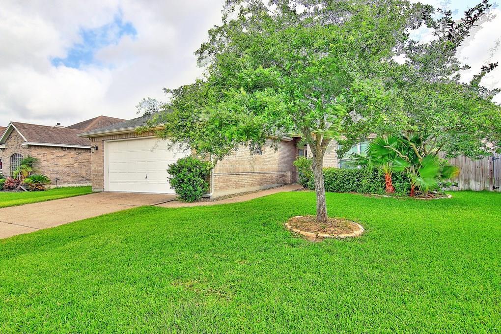 6126 Sir Jack St - Photo 1