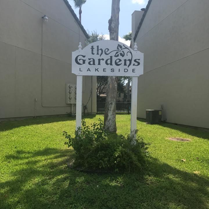 302 Saint Andrews St - Photo 1