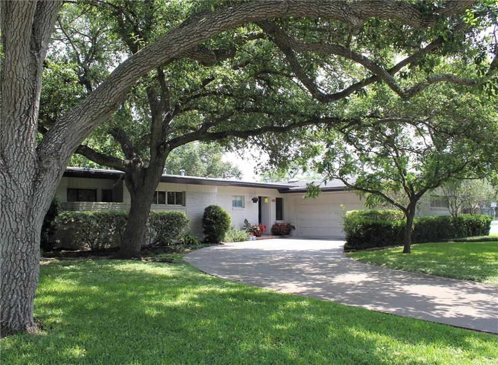 457 Dolphin Pl - Photo 1
