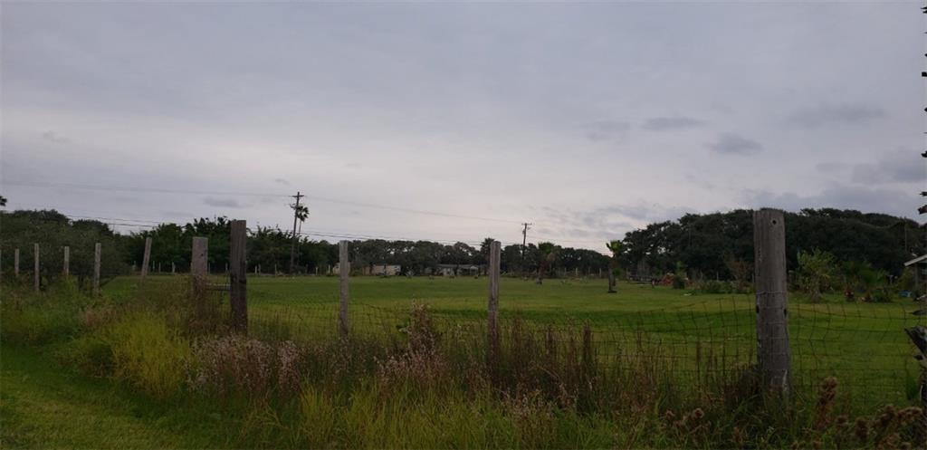 2246 Fm 2725 - Photo 1