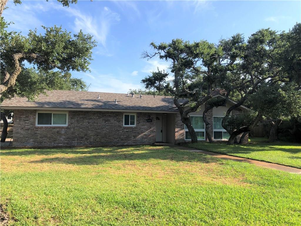 1401 Dana Dr - Photo 1