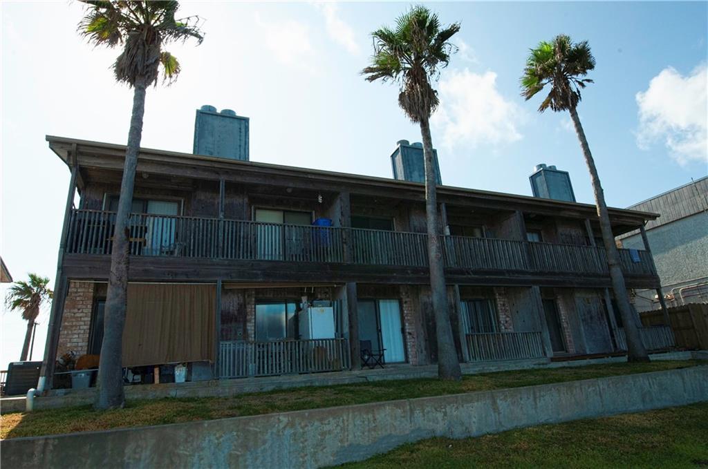 15225 Leeward Dr - Photo 1