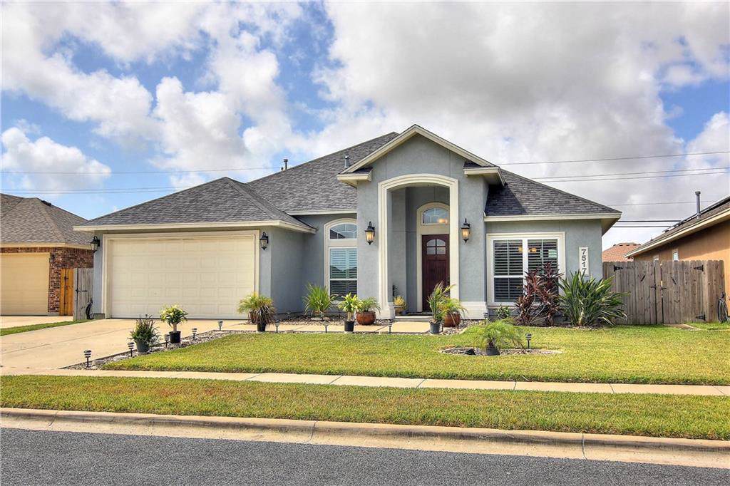 7517 Lake Dr - Photo 1