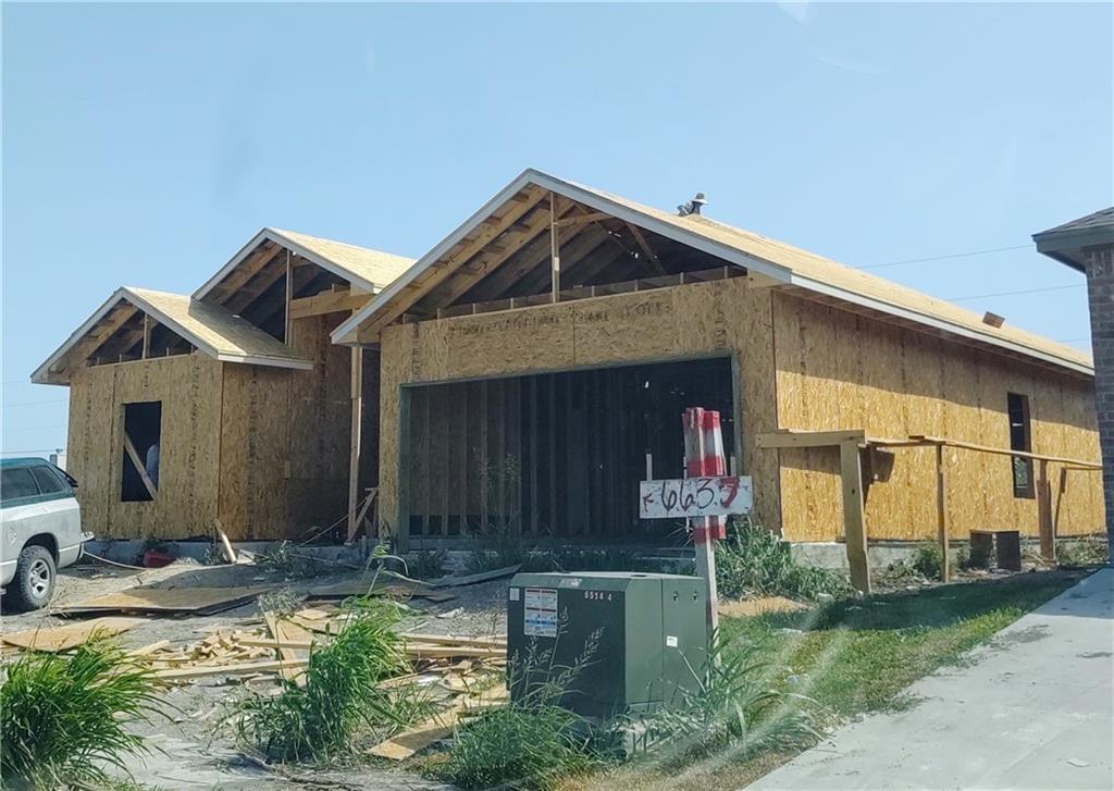 6637 Paddington Dr - Photo 1