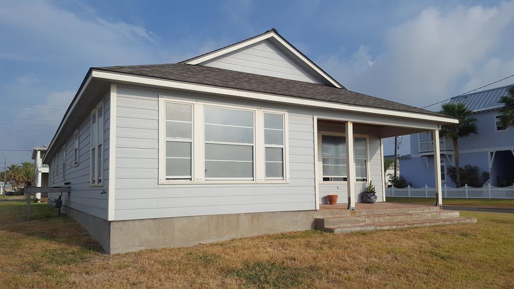 1503 Water St - Photo 1