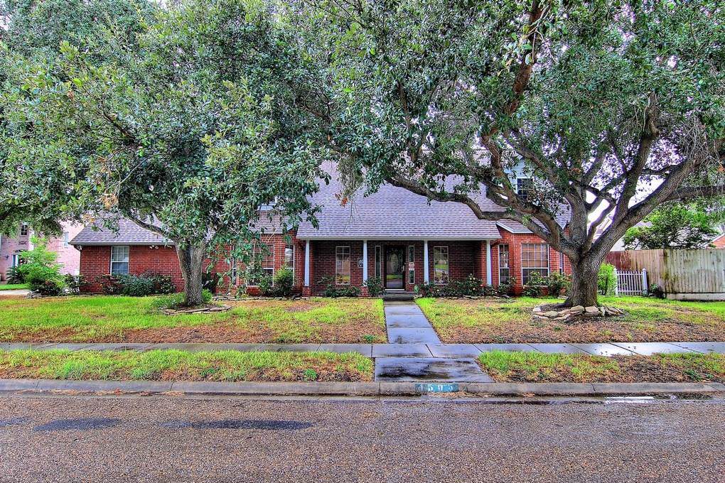 4505 Vanern Dr - Photo 1
