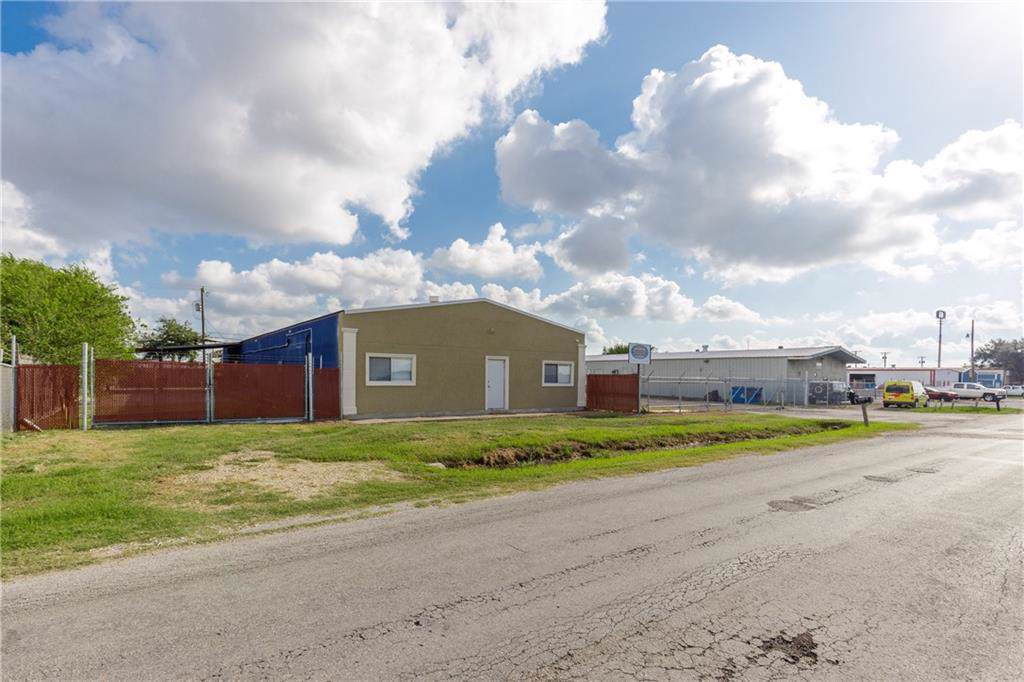 3810 Bratton Road - Photo 1