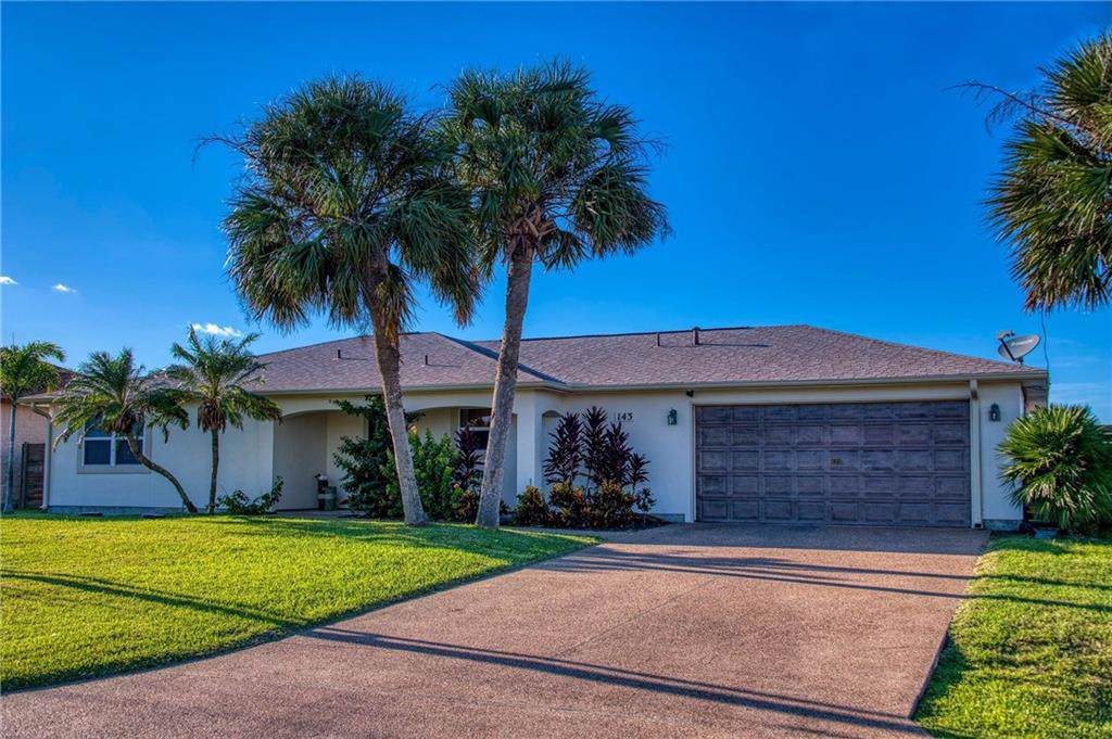 143 Lakeshore Dr - Photo 1