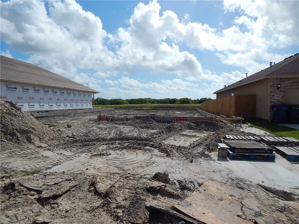 3922 Pennine Way - Photo 1