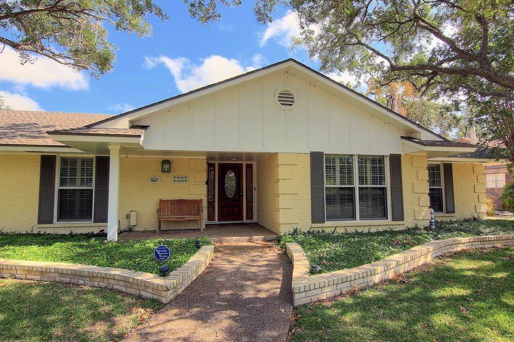 4941 Greenbriar Drive - Photo 1