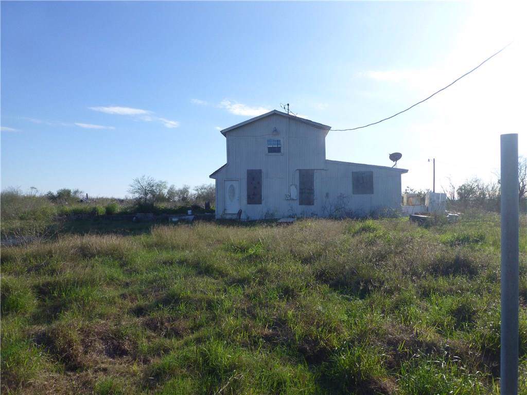7011 County Road 12 - Photo 1