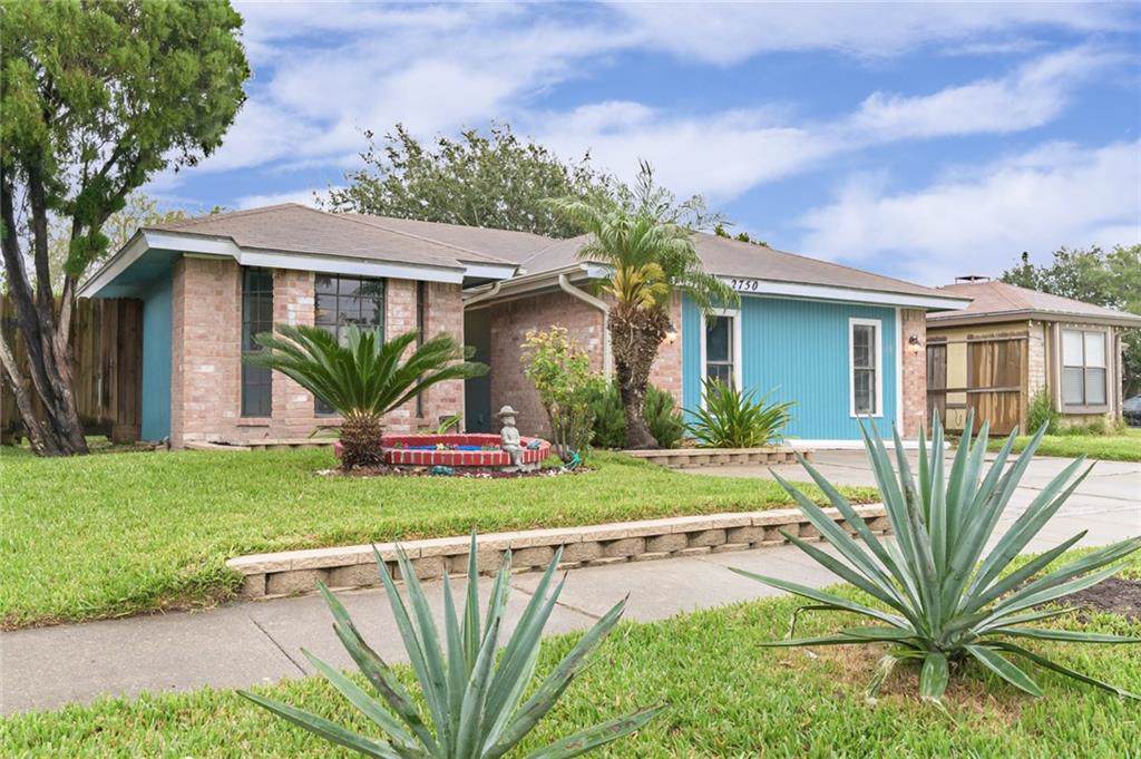 2750 Alvin Drive - Photo 1