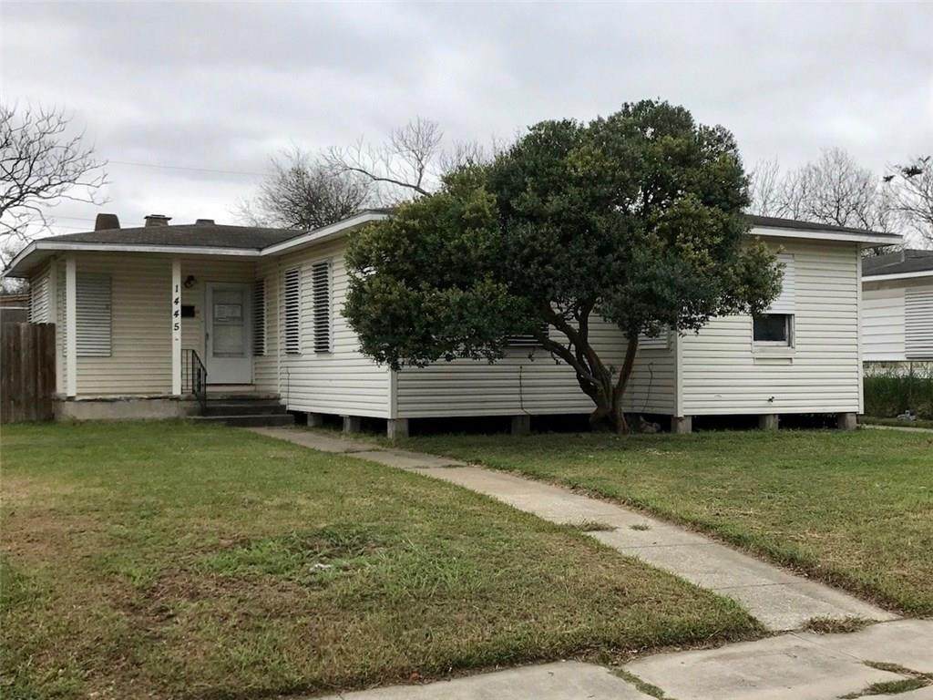 1445 Brentwood Drive - Photo 1