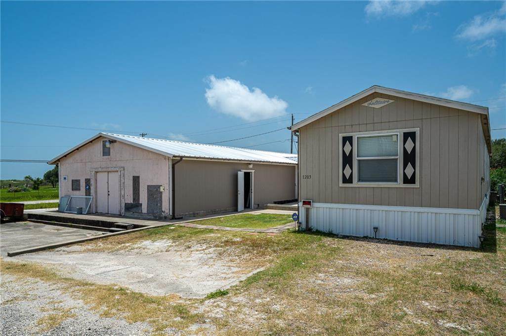 1203 Morgan - Photo 1