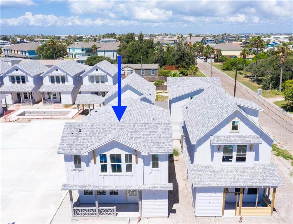 315 Oleander Street - Photo 1